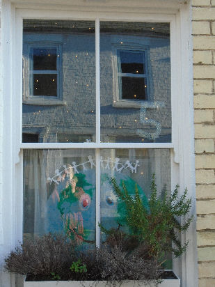 2023 Gwydir St festive window